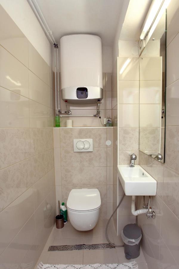 City Room Apartment Date Koper Eksteriør billede